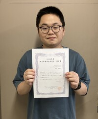 １