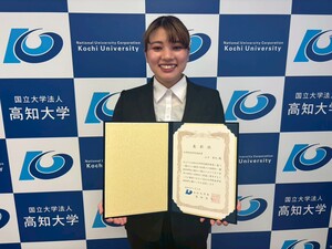 １